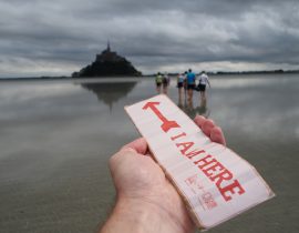 Walking to Le Mont Saint Michel