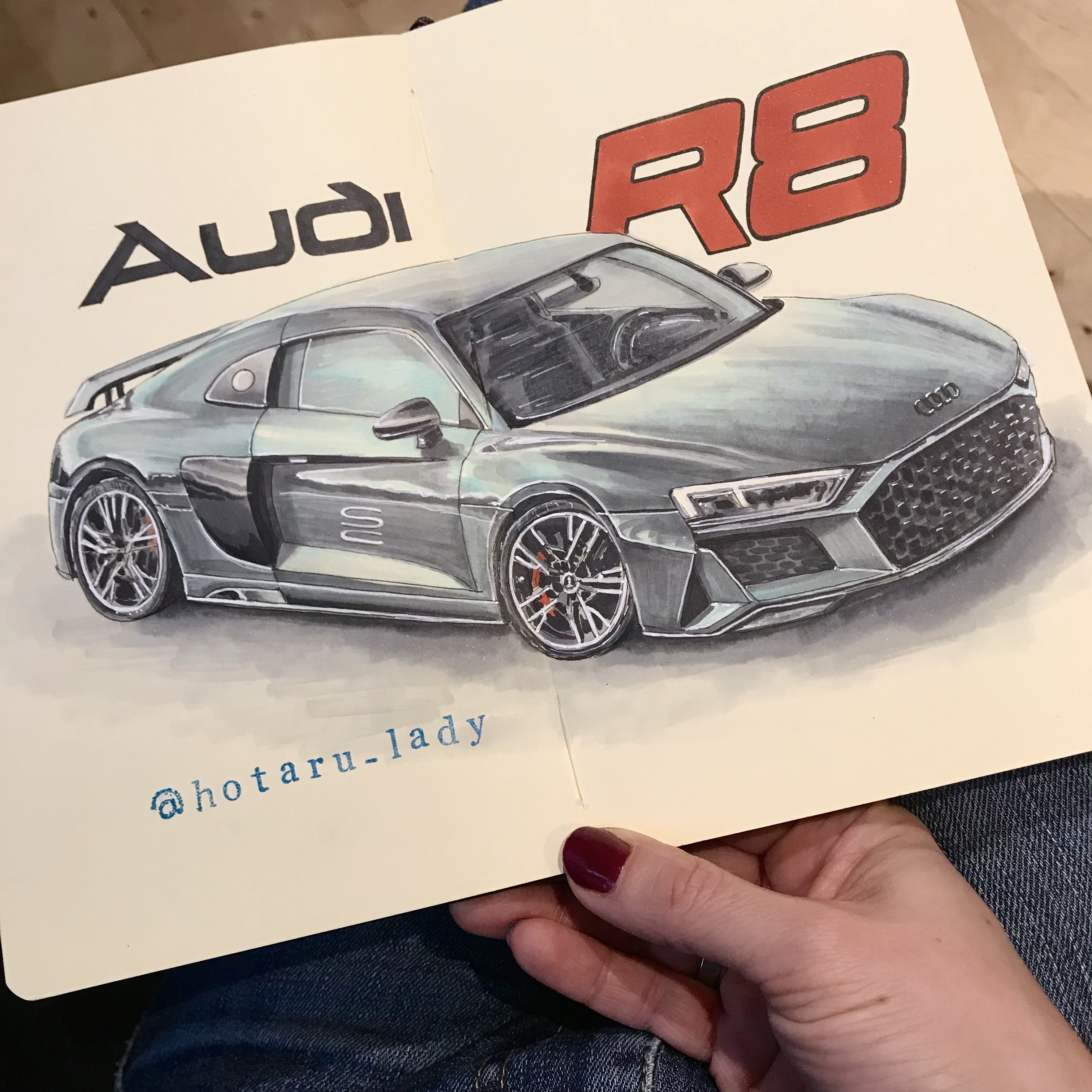 AUDI R8