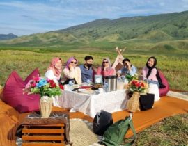 Paket Piknik Bromo di Bukit Savana Teletubbies